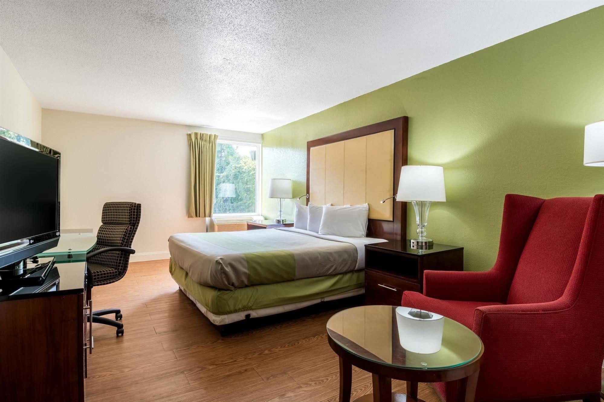 Econo Lodge Airport Near Billy Graham Parkway 샬럿 외부 사진
